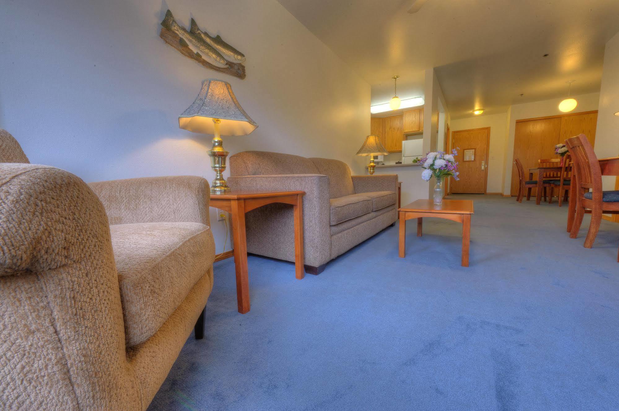 Frontier Suites Hotel In Juneau Eksteriør bilde